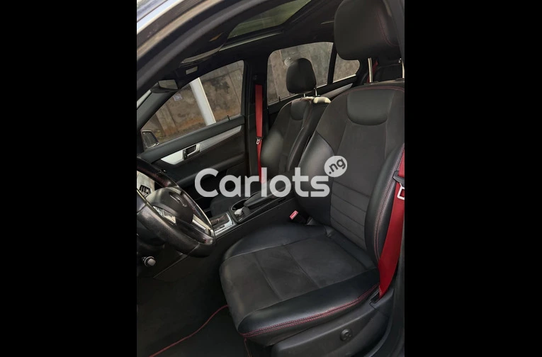 Clean 2013 MERCEDES-BENZ C300 - 6/7