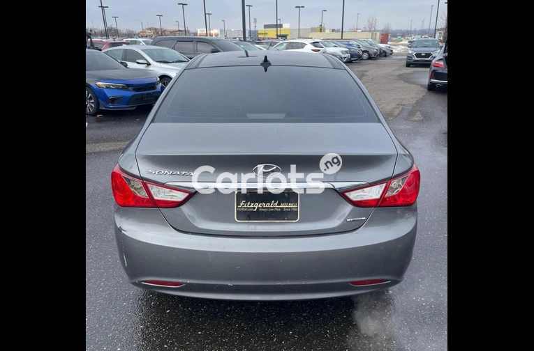 2014 HYUNDAI SONATA SPORT 2.0T FULL OPTION - 4/7