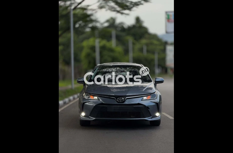 Toyota Corolla 2020 - 2/7
