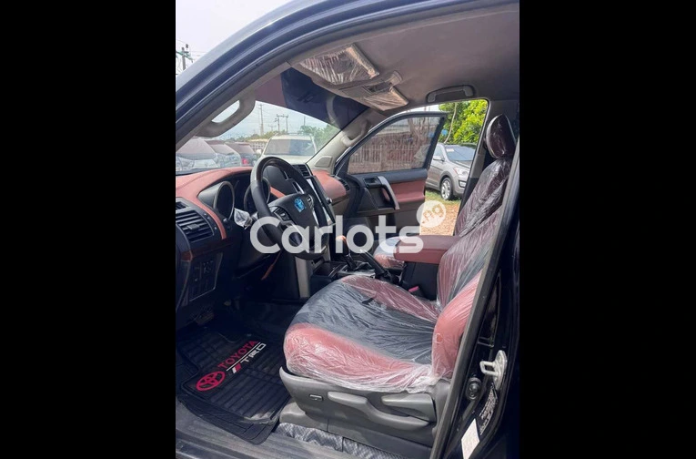 2023 UPGRADED TOYOTA LAND CRUISER PRADO - 4/7
