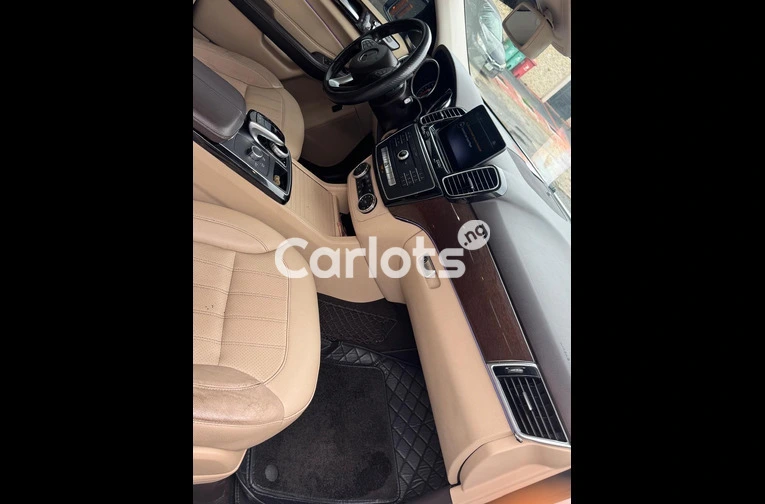 FOREIGN USED 2018 MERCEDES BENZ GLE350 HIGH SPECIFICATION - 3/7