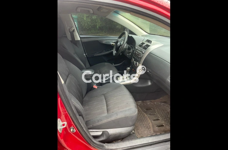 PREMIUM 2012 TOYOTA COROLLA SPORT - 3/7