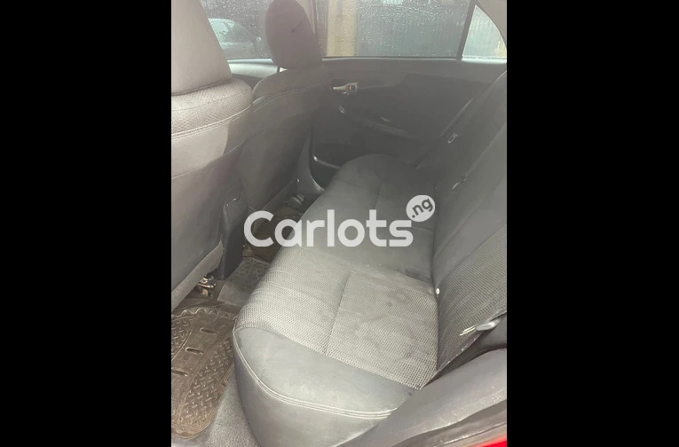 PREMIUM 2012 TOYOTA COROLLA SPORT - 4/7