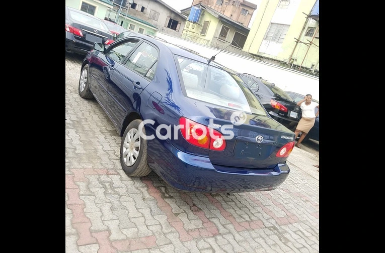 2004 TOYOTA COROLLA LE - 2/4