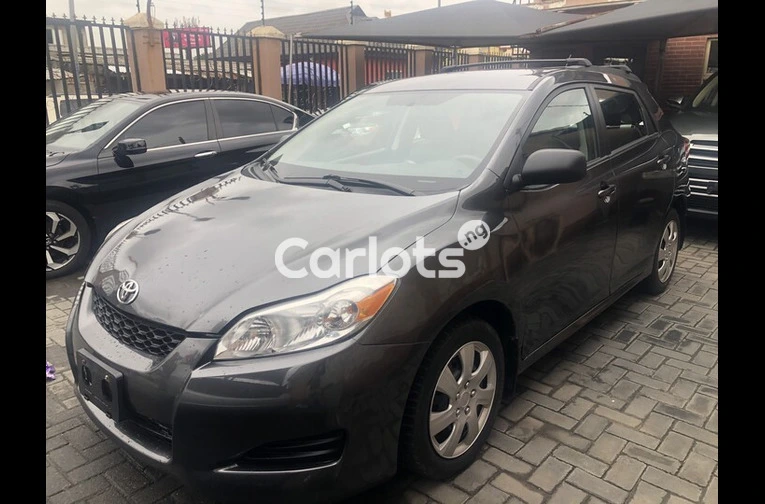Toks 2010 Toyota Matrix - 1/5