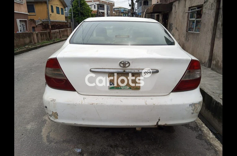 Cheap Camry 2004 Model - 2/4
