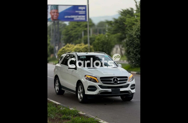 Foreign Used 2017 Mercedes GLE350 - 3/7