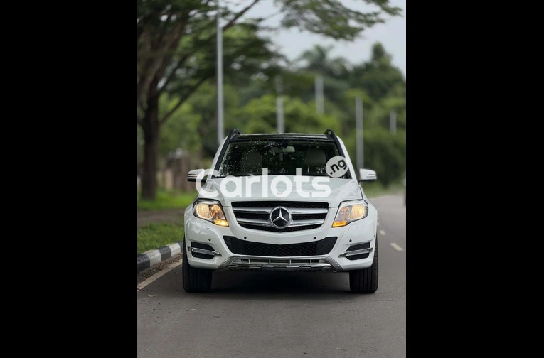 2013 Mercedes Benz GLK350 - 2/7