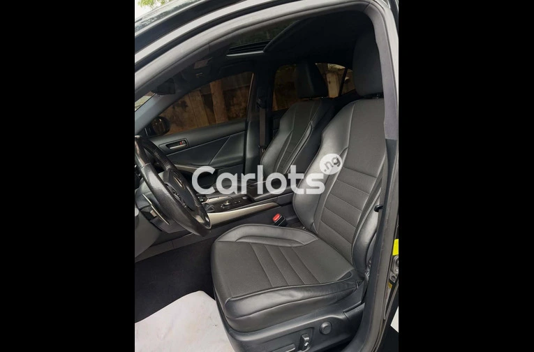 2018 Lexus IS300 F-Sport - 6/7