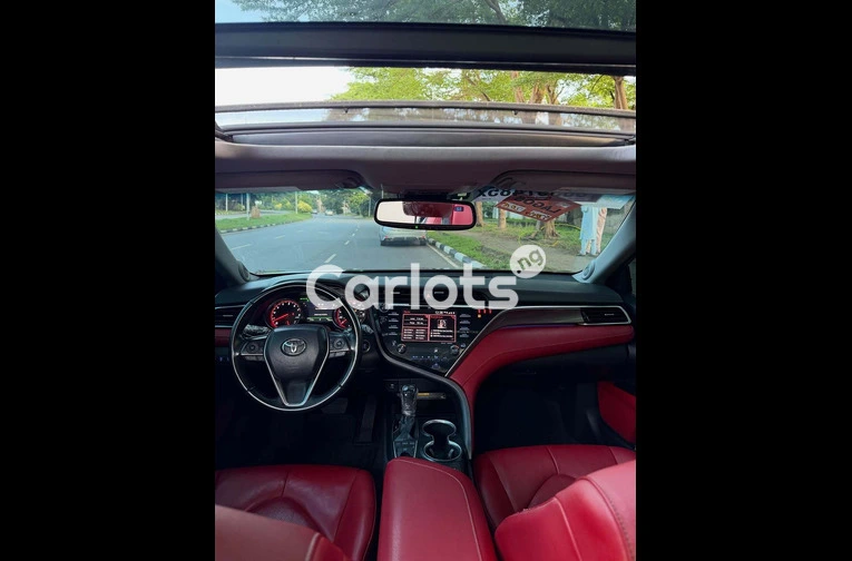 2018 Toyota Camry XSE Premium Sport Sedan - 5/7