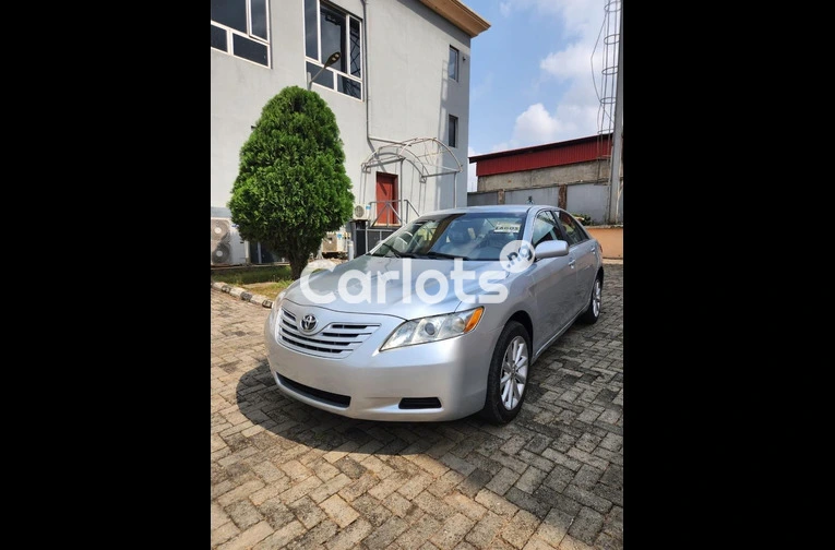 2008 Toyota Camry Tokunbo super clean inside-out - 2/7