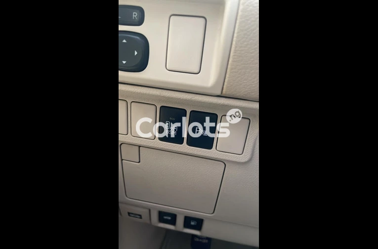 PREMIUM 2014 LEXUS ES350 FULL OPTION - 2/7