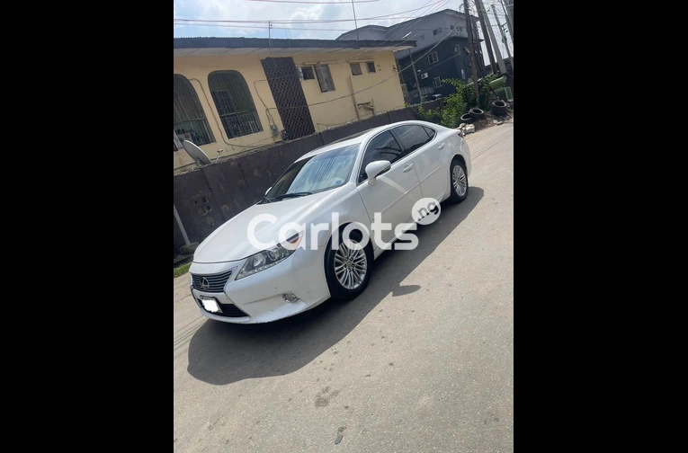 PREMIUM 2014 LEXUS ES350 FULL OPTION - 6/7