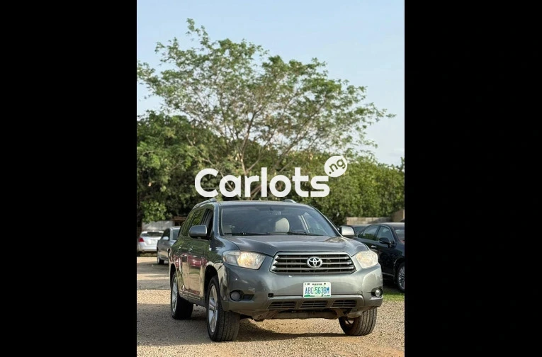 Neatly used 2009 Toyota Highlander