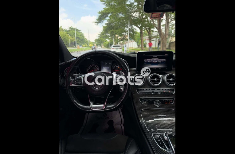 2017 Mercedes-Benz C63 AMG - 4/7