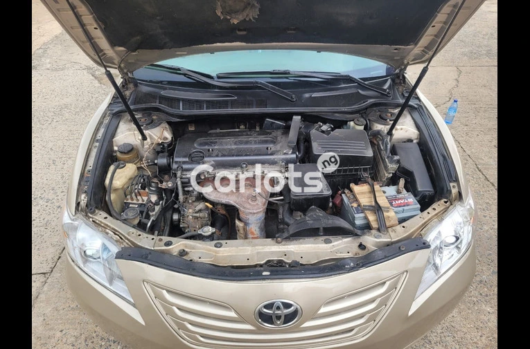 BELGIUM GRADE 2009 TOYOTA CAMRY (FIRST USER) - 5/7