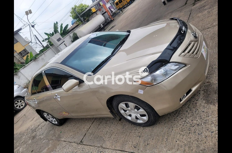 BELGIUM GRADE 2009 TOYOTA CAMRY (FIRST USER) - 6/7