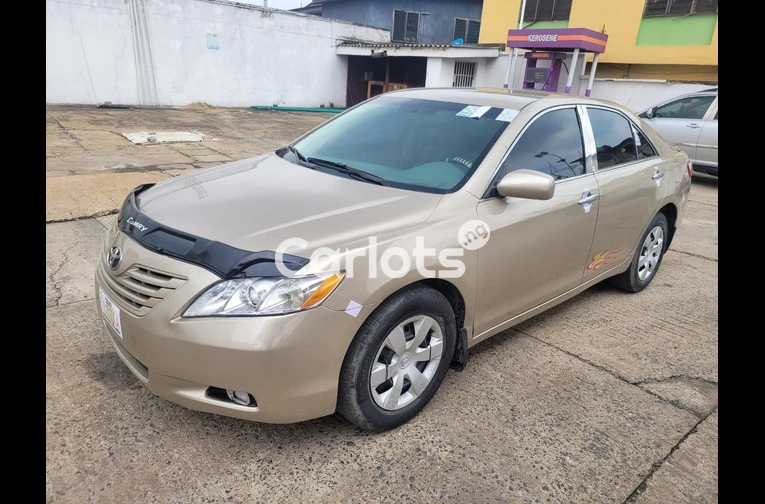 BELGIUM GRADE 2009 TOYOTA CAMRY (FIRST USER) - 7/7