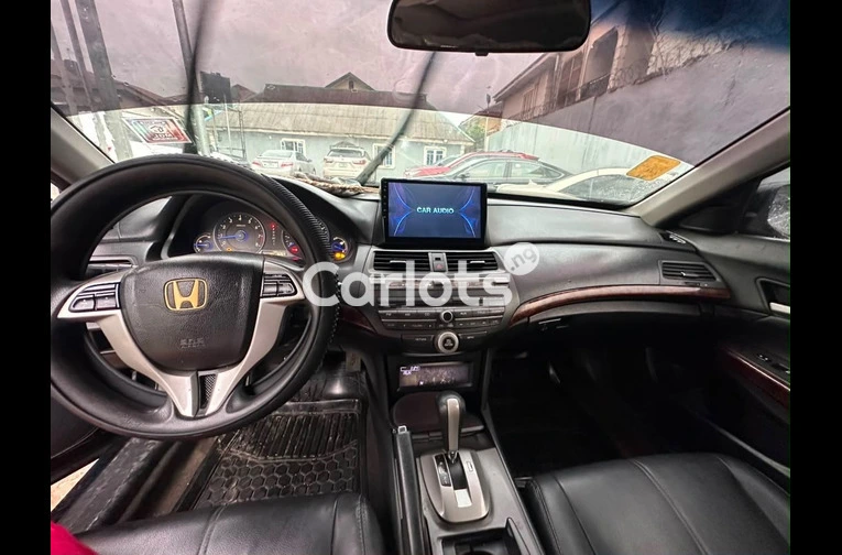 CLEAN REGISTERED 2010 HONDA ACCORD CROSSTOUR - 2/7