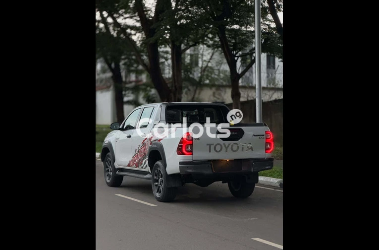 2025 Toyota Hilux SR5 Adventure – Tough, Stylish & Reliable - 7/7