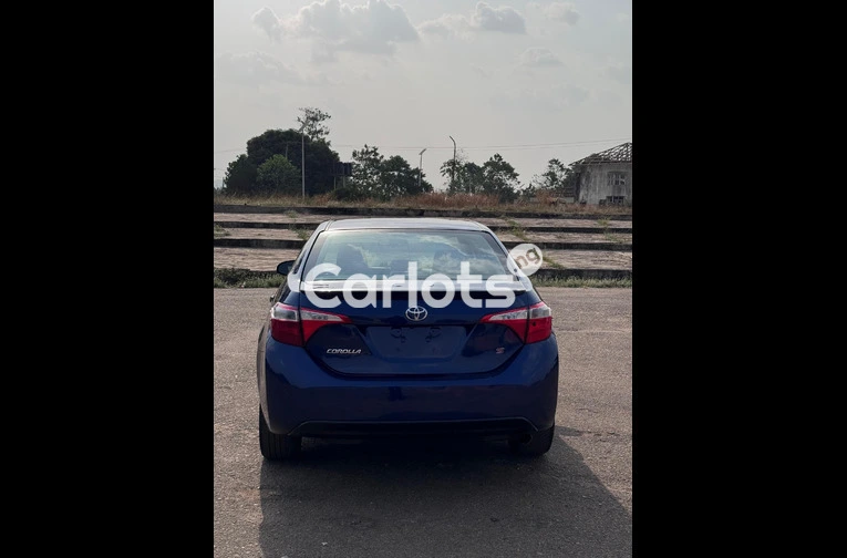 Foreign Used Toyota Corolla Sport 2015 - 1/7