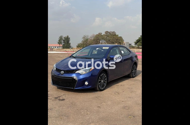 Foreign Used Toyota Corolla Sport 2015 - 4/7