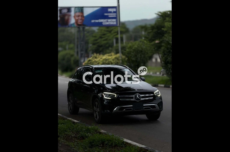 Foreign Used 2020 Mercedes-Benz GLC300 - 3/7