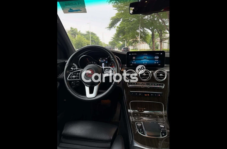 Foreign Used 2020 Mercedes-Benz GLC300 - 4/7