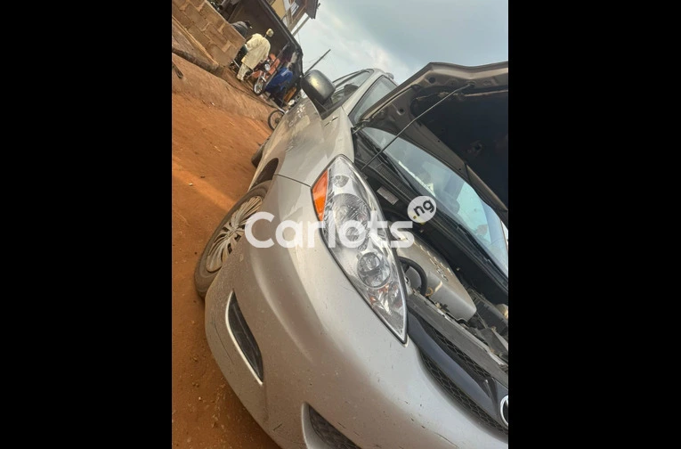2008 Toyota sienna, foreign used clean condition - 5/7