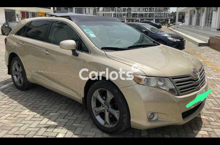 2010 Toyota Venza - 1/7