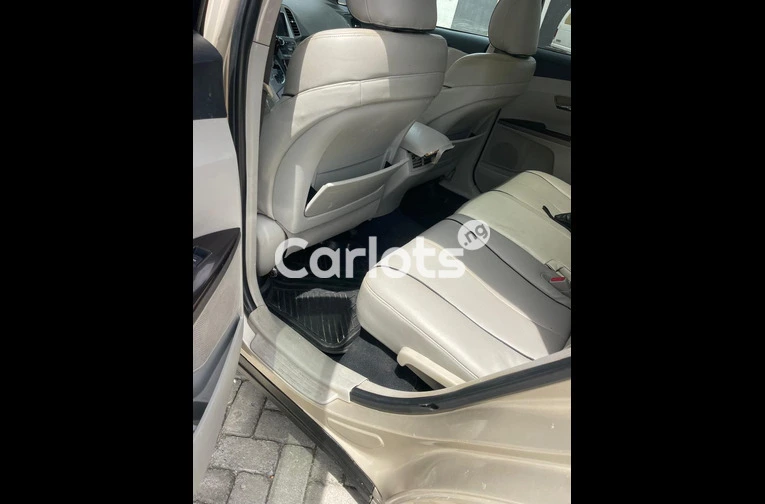 2010 Toyota Venza - 5/7
