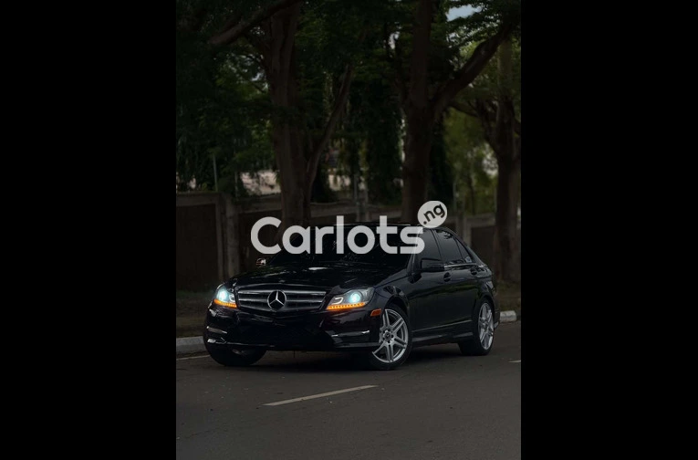 2013 Mercedes Benz C300