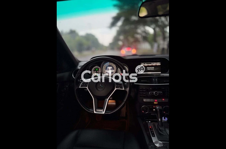 2013 Mercedes Benz C300 - 4/7