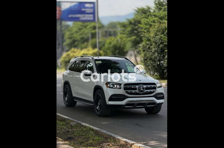 Foreign Used Mercedes GLS450 – Priced to Sell Fast - 3/7