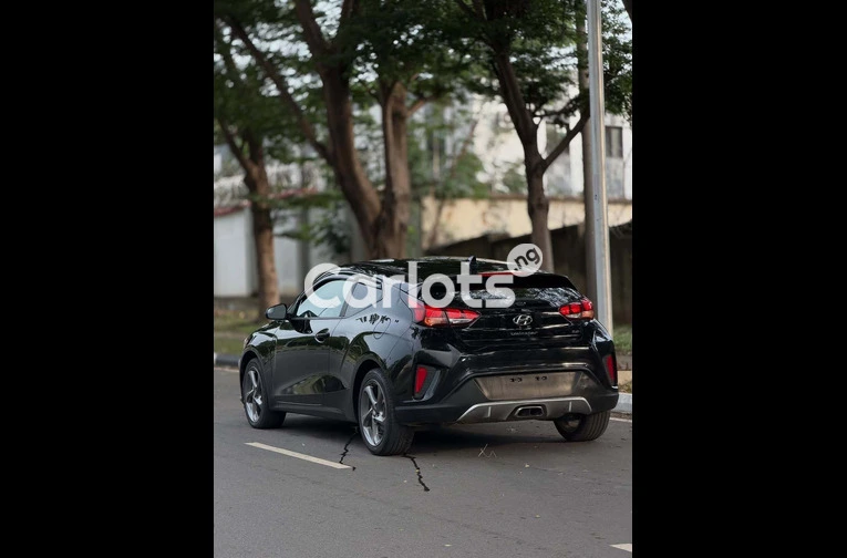 2019 Hyundai Veloster - 7/7