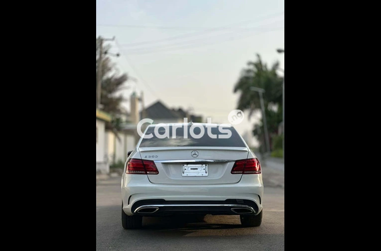 2014 Mercedes Benz E350 - 2/7