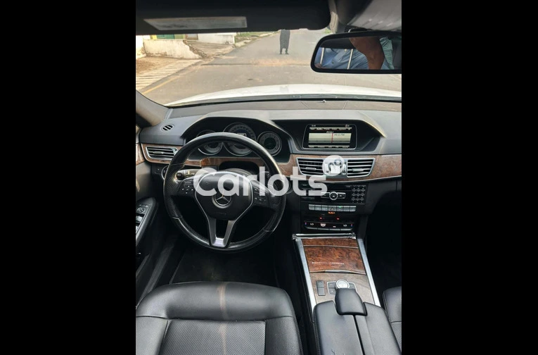 2014 Mercedes Benz E350 - 4/7