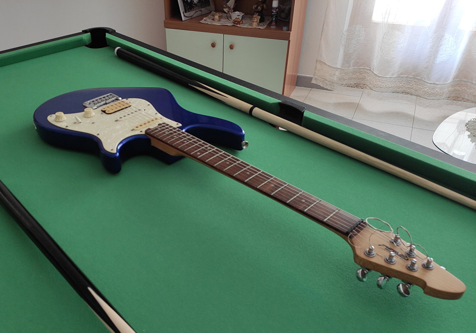Chitarra elettrica economica