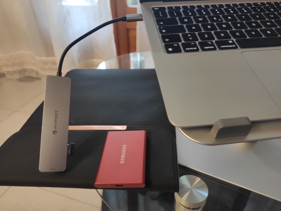accessori per macbook air M1