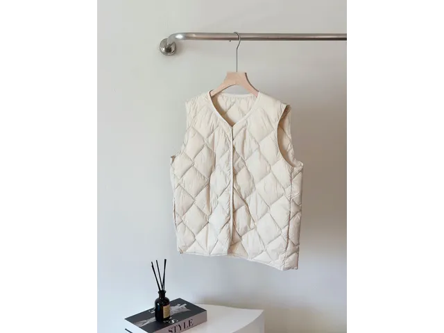 Белый