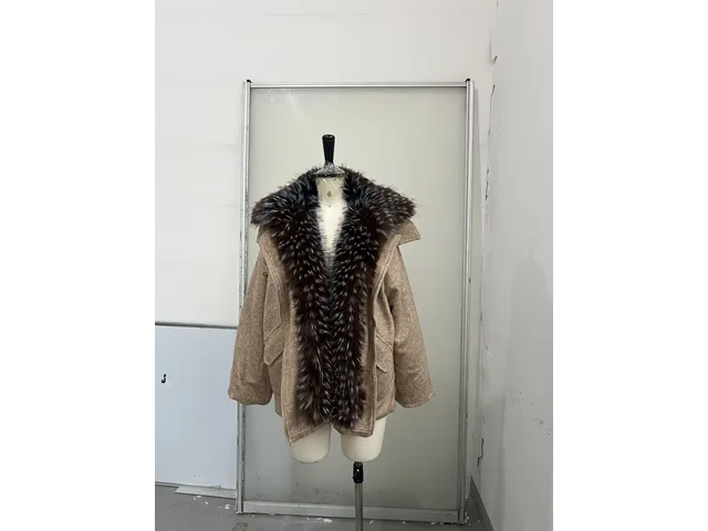 Модель 3, хаки