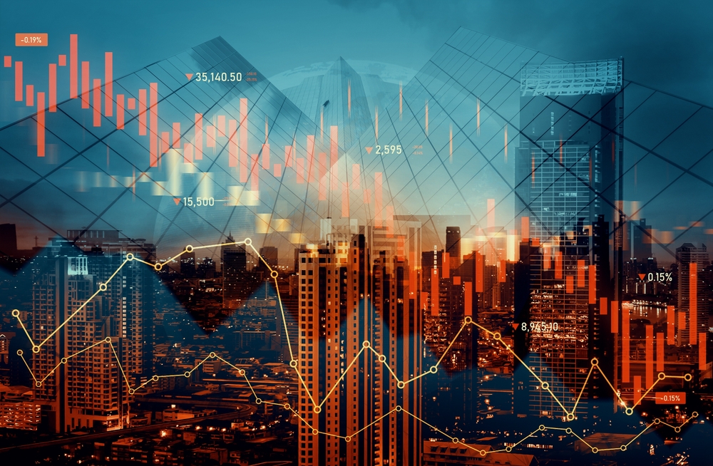 US stocks rise as oil and bond yields fall