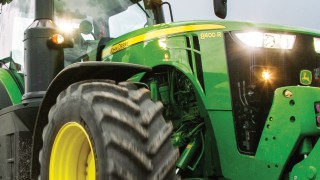 New electro-mechanical gearbox for high-power John Deere tractors