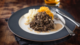 Burns Night boost sees Scottish haggis exports grow 136% in a decade