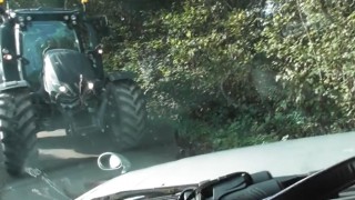Video: Tractor rams 4X4 during dispute over hunting