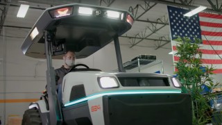 Machinery ‘Monarch’: Fully electric autonomous tractor unveiled