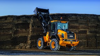 Pics: JCB cranks up the power in mid-range wheeled loaders
