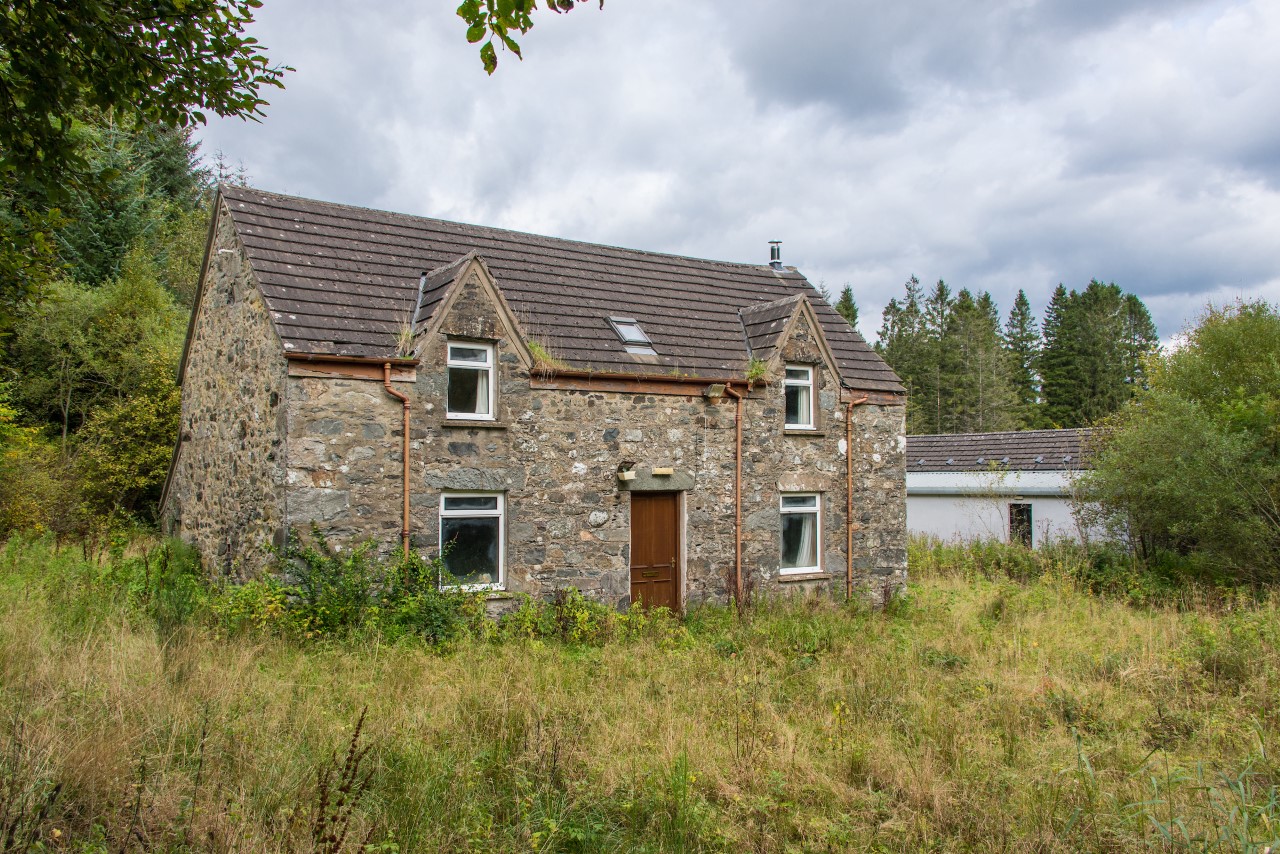 Baird Lumsden brings 1.2ac rural property to the market