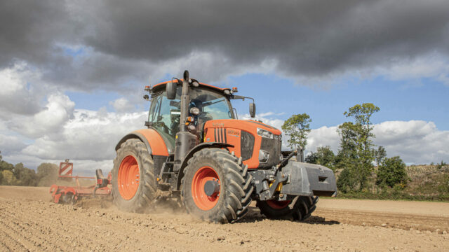 Kubota-M7173_6590-2048x1280-640x360.jpg