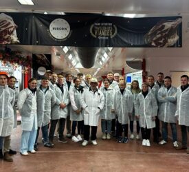 Video: Young sheep farmers visit world’s largest fresh-food market